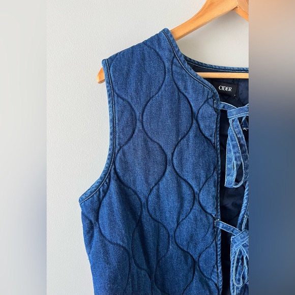 CIDER Quilted Blue Denim Tie Front Vest Women’s Medium Cropped Boxy Fit -western - Picture 5 of 7